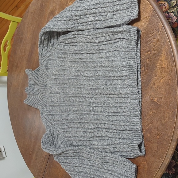 Grey cable knit sweater - Picture 1 of 2